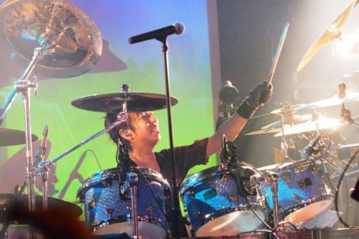 画像ギャラリー No.009のサムネイル画像 / 重低音サウンドが観客を大熱狂させた「Rock on 2Night GUILTY GEAR LIVE 2016」レポート。東京会場の模様を写真多めでお届け