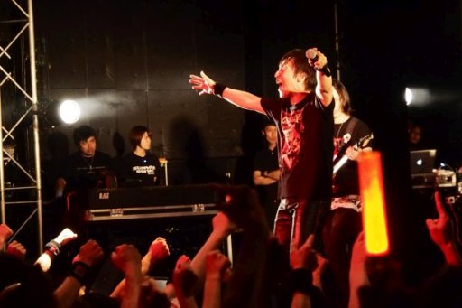 画像ギャラリー No.025のサムネイル画像 / 重低音サウンドが観客を大熱狂させた「Rock on 2Night GUILTY GEAR LIVE 2016」レポート。東京会場の模様を写真多めでお届け
