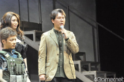 画像ギャラリー No.007のサムネイル画像 / 「BIOHAZARD THE STAGE」の舞台挨拶＆ゲネプロをレポート。非常勤講師として教壇に立つレベッカの姿に注目