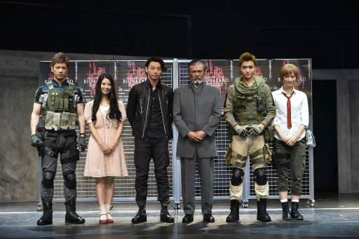 画像ギャラリー No.010のサムネイル画像 / 「BIOHAZARD THE STAGE」の舞台挨拶＆ゲネプロをレポート。非常勤講師として教壇に立つレベッカの姿に注目