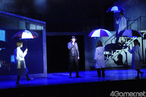 画像ギャラリー No.011のサムネイル画像 / 「BIOHAZARD THE STAGE」の舞台挨拶＆ゲネプロをレポート。非常勤講師として教壇に立つレベッカの姿に注目