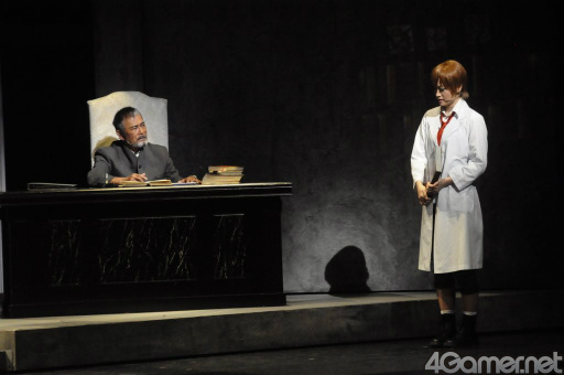 画像ギャラリー No.013のサムネイル画像 / 「BIOHAZARD THE STAGE」の舞台挨拶＆ゲネプロをレポート。非常勤講師として教壇に立つレベッカの姿に注目