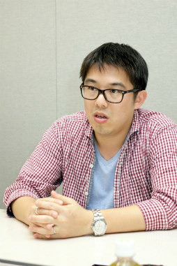 画像ギャラリー No.012のサムネイル画像 / ［TGS 2015］あの“旧約”がスマホ/PS Vitaでフルリメイク。「聖剣伝説 -ファイナルファンタジー外伝-」プロデューサーに新生FF外伝の特徴や，シリーズ25周年に関する構想を直撃