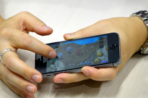 画像ギャラリー No.015のサムネイル画像 / ［TGS 2015］あの“旧約”がスマホ/PS Vitaでフルリメイク。「聖剣伝説 -ファイナルファンタジー外伝-」プロデューサーに新生FF外伝の特徴や，シリーズ25周年に関する構想を直撃