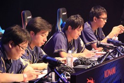 画像ギャラリー No.002のサムネイル画像 / KONAMIのe-Sports大会「パワプロチャンピオンシップス2017」決勝が1月6日に開催