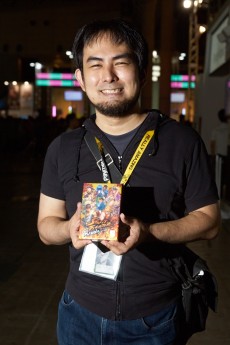 画像ギャラリー No.002のサムネイル画像 / ［TGS 2015］カナイセイジ氏の最新作はまさかのストリートファイターコラボ。カプコン物販ブースで先行発売されていたカードゲーム“ライバルズ”をさっそく遊んでみた