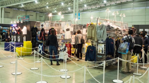 画像ギャラリー No.009のサムネイル画像 / ［TGS 2015］カナイセイジ氏の最新作はまさかのストリートファイターコラボ。カプコン物販ブースで先行発売されていたカードゲーム“ライバルズ”をさっそく遊んでみた