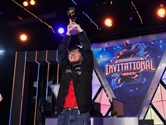 「Shadowverse Invitational 2023」レポート。シャドバ国内年間最強王者は山芋選手。圧倒的なプレイングを見せつけ，大会を席巻した