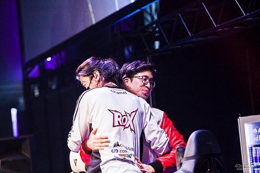 画像ギャラリー No.002のサムネイル画像 / ［EVO Japan］「鉄拳7」部門の優勝は韓国勢KNEE選手に決定