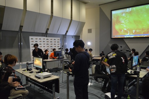 画像ギャラリー No.001のサムネイル画像 / ［TGS 2019］「鉄拳プロチャンピオンシップ 日本代表決定戦 2019」を制したタケ。選手の勝因とは。大会レポートと囲みインタビューを掲載