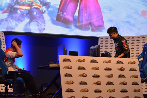 画像ギャラリー No.006のサムネイル画像 / ［TGS 2019］「鉄拳プロチャンピオンシップ 日本代表決定戦 2019」を制したタケ。選手の勝因とは。大会レポートと囲みインタビューを掲載