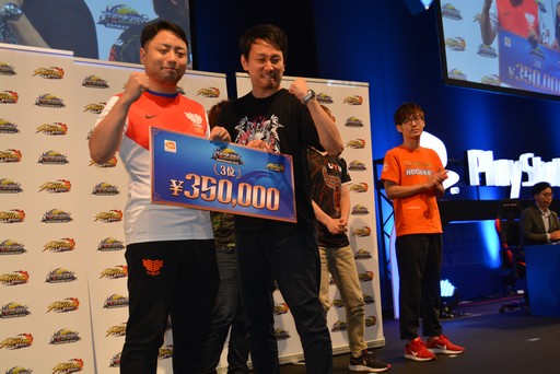 画像ギャラリー No.011のサムネイル画像 / ［TGS 2019］「鉄拳プロチャンピオンシップ 日本代表決定戦 2019」を制したタケ。選手の勝因とは。大会レポートと囲みインタビューを掲載