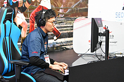 画像ギャラリー No.009のサムネイル画像 / 韓国・ソウルで開催された「第11回 eスポーツ ワールドチャンピオンシップ」レポート。日本が総合優勝に輝く