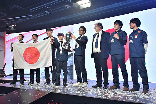 画像ギャラリー No.017のサムネイル画像 / 韓国・ソウルで開催された「第11回 eスポーツ ワールドチャンピオンシップ」レポート。日本が総合優勝に輝く