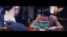 画像ギャラリー No.002のサムネイル画像 / 「Detroit: Become Human」スピンオフ映像の別バージョンが公開。アンドロイドを救った男子学生を待つものは……