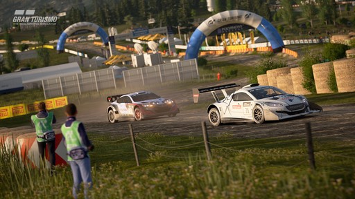 画像ギャラリー No.016のサムネイル画像 / ［E3 2017］PS VRでプレイする「グランツーリスモSPORT」は酔いにくく，現実の車のように運転できる。「T-GT」で操作できた試遊台での体験をレポート
