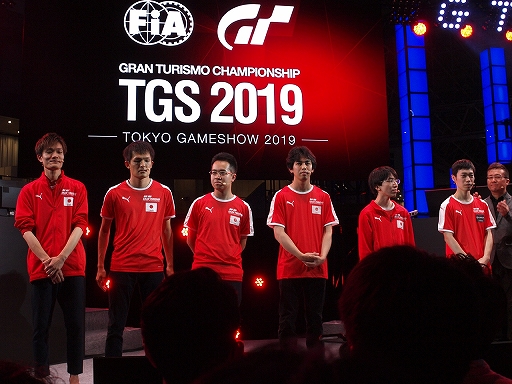 画像ギャラリー No.003のサムネイル画像 / ［TGS 2019］一遊入魂「グランツーリスモSPORT」，手に汗握る熱い展開となったエキシビションレースの模様をレポート