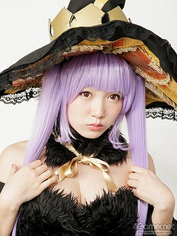 画像ギャラリー No.016のサムネイル画像 / 「デモンゲイズ2」セクシーな歌姫デモンに扮した夢アド・京佳さんが編集部で“革命”を起こすためにやって来ました!