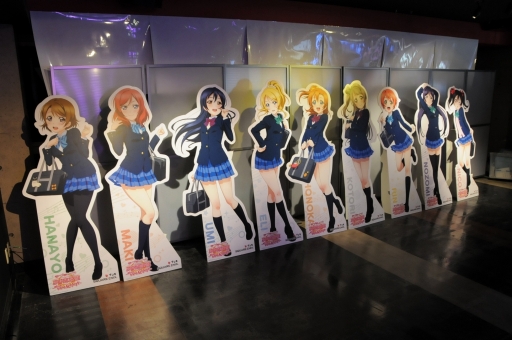 画像ギャラリー No.002のサムネイル画像 / AC版「ラブライブ!スクールアイドルフェスティバル」5月13日に開催されたロケテスト初日をレポート。クラブセガ秋葉原 新館で実際に“シャンシャン”体験してきた