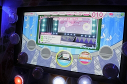 画像ギャラリー No.011のサムネイル画像 / AC版「ラブライブ!スクールアイドルフェスティバル」5月13日に開催されたロケテスト初日をレポート。クラブセガ秋葉原 新館で実際に“シャンシャン”体験してきた