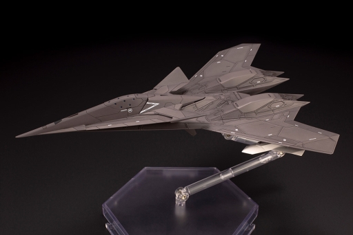 画像ギャラリー No.001のサムネイル画像 / 「エースコンバット7 スカイズ・アンノウン」に登場する「ADF-11F」と「ADFX-10F」がプラモデル化。2020年3月に発売決定