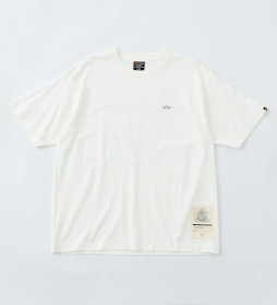 画像ギャラリー No.003のサムネイル画像 / 「エースコンバット7」とミリタリーブランド“ALPHA INDUSTRIES”のコラボTシャツが販売中