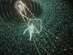 画像ギャラリー No.003のサムネイル画像 / VRの新しい形を目指す「Rez」の実験プロジェクトが始動！　ひと味違った没入感を楽しめる，巨大なドーム型スクリーンを使ったイベントをレポート