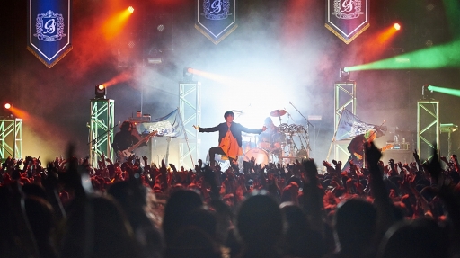 画像ギャラリー No.009のサムネイル画像 / 「バンドやろうぜ！」OSIRIS ONE-MAN LIVE “The Encorage Flag of Megiddo”in Zepp Tokyoライブレポート