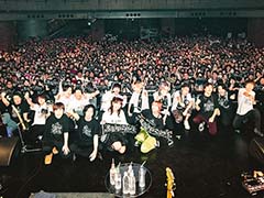 制作者と作家陣が歌い，ボーカリストが演奏する前代未聞のイベント「バンドやろうぜ！ Dream Match Cover GIG 2024 Ragna-Rock」レポート