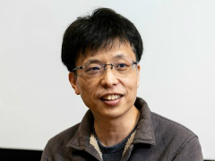 「テイルズ オブ」シリーズのバトルを手掛けてきた有働龍郎氏にインタビュー。エターニアやグレイセスなどの個性的なシステムの作り方，モノ作りの秘訣とは