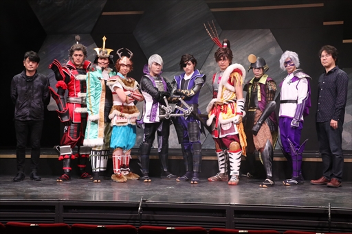 画像ギャラリー No.003のサムネイル画像 / 舞台「“斬劇『戦国BASARA』蒼紅乱世”『蒼』THE PRIDE」のゲネプロをレポート。「『紅』未来への誇り」と対をなすもう1つの物語