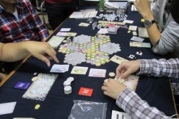 画像ギャラリー No.022のサムネイル画像 / アナログゲームの祭典「ゲームマーケット2015秋」レポート。第1回ゲームマーケット大賞はオインクゲームズの「海底探険」が受賞