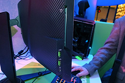 画像ギャラリー No.013のサムネイル画像 / ［CES 2016］「Razer Edition」と謳うLenovoのゲーマー向けデスクトップPCやディスプレイは，どこがRazerらしいのか