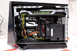 画像ギャラリー No.006のサムネイル画像 / Lenovo，GTX 1080を搭載可能なゲーマー向けキューブ型PCを9月2日に発売。RazerコラボのPCやG-SYNC対応ディスプレイも