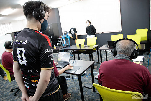 画像ギャラリー No.015のサムネイル画像 / 【PR】Lenovo Presents 65歳以上のシニアeスポーツチーム「マタギスナイパーズ」の特訓レポート。SCARZ Rumadさんがコーチング！