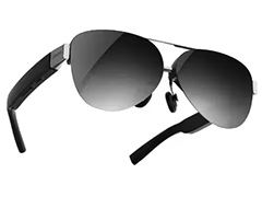 見た目がよりサングラスらしくなったグラス型ディスプレイ「Lenovo Legion Glasses（Gen2）」が10月24日発売