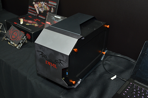 画像ギャラリー No.005のサムネイル画像 / ［COMPUTEX］PowerColorが外付けグラフィックスボックス「DEVIL BOX」を公開。「Polaris」向けのGPUクーラー単体も