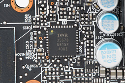 画像ギャラリー No.016のサムネイル画像 / PowerColorの全長300mm級RX 480カード「Red Devil」をテスト。大型のクロックアップモデルは期待に応えてくれるか