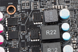 画像ギャラリー No.017のサムネイル画像 / PowerColorの全長300mm級RX 480カード「Red Devil」をテスト。大型のクロックアップモデルは期待に応えてくれるか