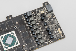 画像ギャラリー No.034のサムネイル画像 / Sapphire渾身のRX 480カード「NITRO+」レビュー。メモリ容量8GB版と4GB版にはそれぞれ異なる個性があった
