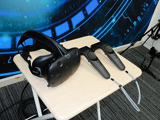 画像ギャラリー No.004のサムネイル画像 / VR空間を歩ける自由度をもたらす「ルームスケールVR」はどこがどう凄いのか? 発売直前のHTC Viveを体験してきた