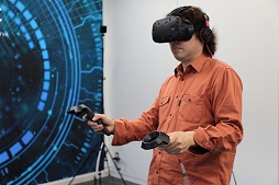 画像ギャラリー No.032のサムネイル画像 / VR空間を歩ける自由度をもたらす「ルームスケールVR」はどこがどう凄いのか? 発売直前のHTC Viveを体験してきた