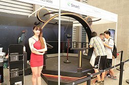 画像ギャラリー No.005のサムネイル画像 / ［CJ2016］ChinaJoy会場で見かけたVRデバイスその1：VRは迫力だ！　大型筐体が大盛況