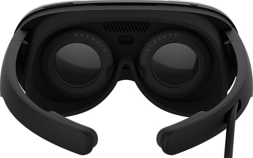 画像ギャラリー No.006のサムネイル画像 / メガネのようにかけられるVR HMD「VIVE Flow」が11月18日に発売。新開発の光学系により,メガネ民でも裸眼でVRを楽しめる
