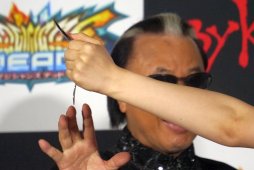画像ギャラリー No.008のサムネイル画像 / Mr.マリックさんが嗣永桃子さんに超魔術を披露! 「マジシャンズデッド」ロケテ記念,セレモニーイベントレポート