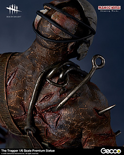 画像ギャラリー No.025のサムネイル画像 / 「Dead by Daylight」のキラー「トラッパー」が全高約34.5cmのスタチューに。「DbD×Gecco」スタチューシリーズ第2弾