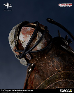 画像ギャラリー No.027のサムネイル画像 / 「Dead by Daylight」のキラー「トラッパー」が全高約34.5cmのスタチューに。「DbD×Gecco」スタチューシリーズ第2弾