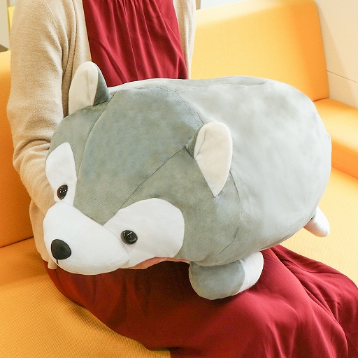画像ギャラリー No.001のサムネイル画像 / 「トレバ」,“シベリアンハスキーくったりごろ寝BIGぬいぐるみ”が4月17日9:00に登場