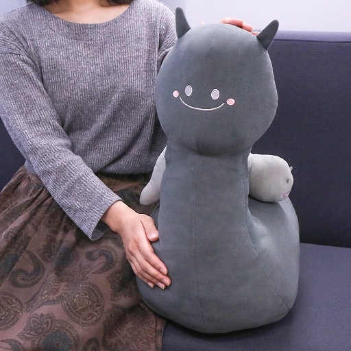 画像ギャラリー No.001のサムネイル画像 / 「トレバ」，“黒ナメクジのおやこBIGぬいぐるみ”が4月24日9：00に登場