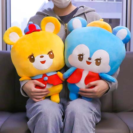 画像ギャラリー No.001のサムネイル画像 / 「トレバ」限定プライズに“おちゃめフレンズ　おおきなぬいぐるみ”モスリン＆くまのフクリンが登場